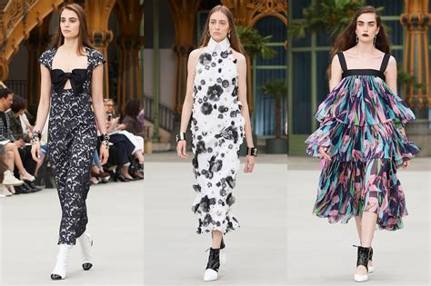 chanel cruise 2020 criticas|7 Things To Know About Chanel Cruise 2020 .